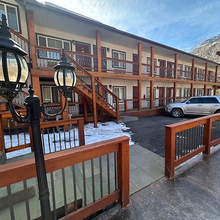 Matterhorn Inn Урей Екстер'єр фото