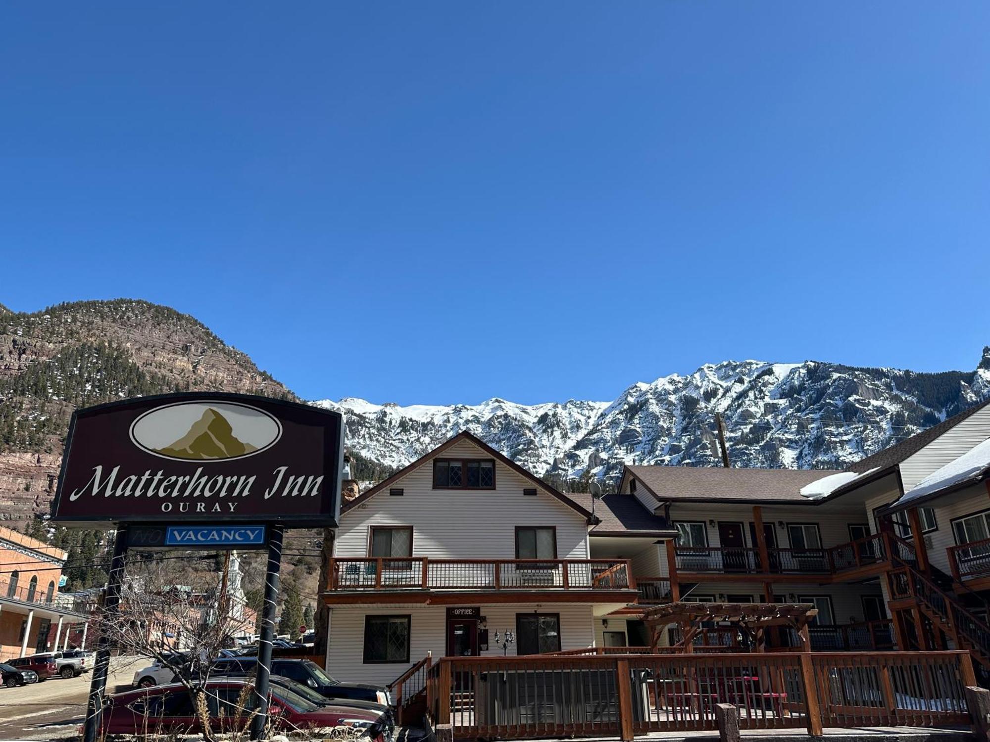 Matterhorn Inn Урей Екстер'єр фото