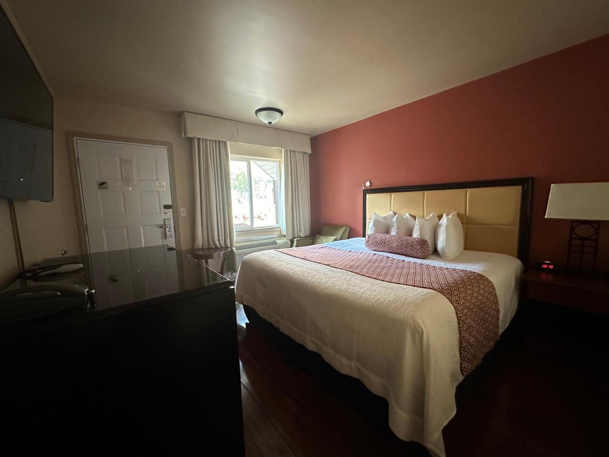 Matterhorn Inn Урей Екстер'єр фото