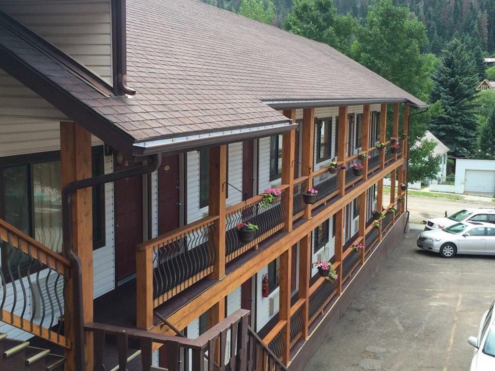 Matterhorn Inn Урей Екстер'єр фото