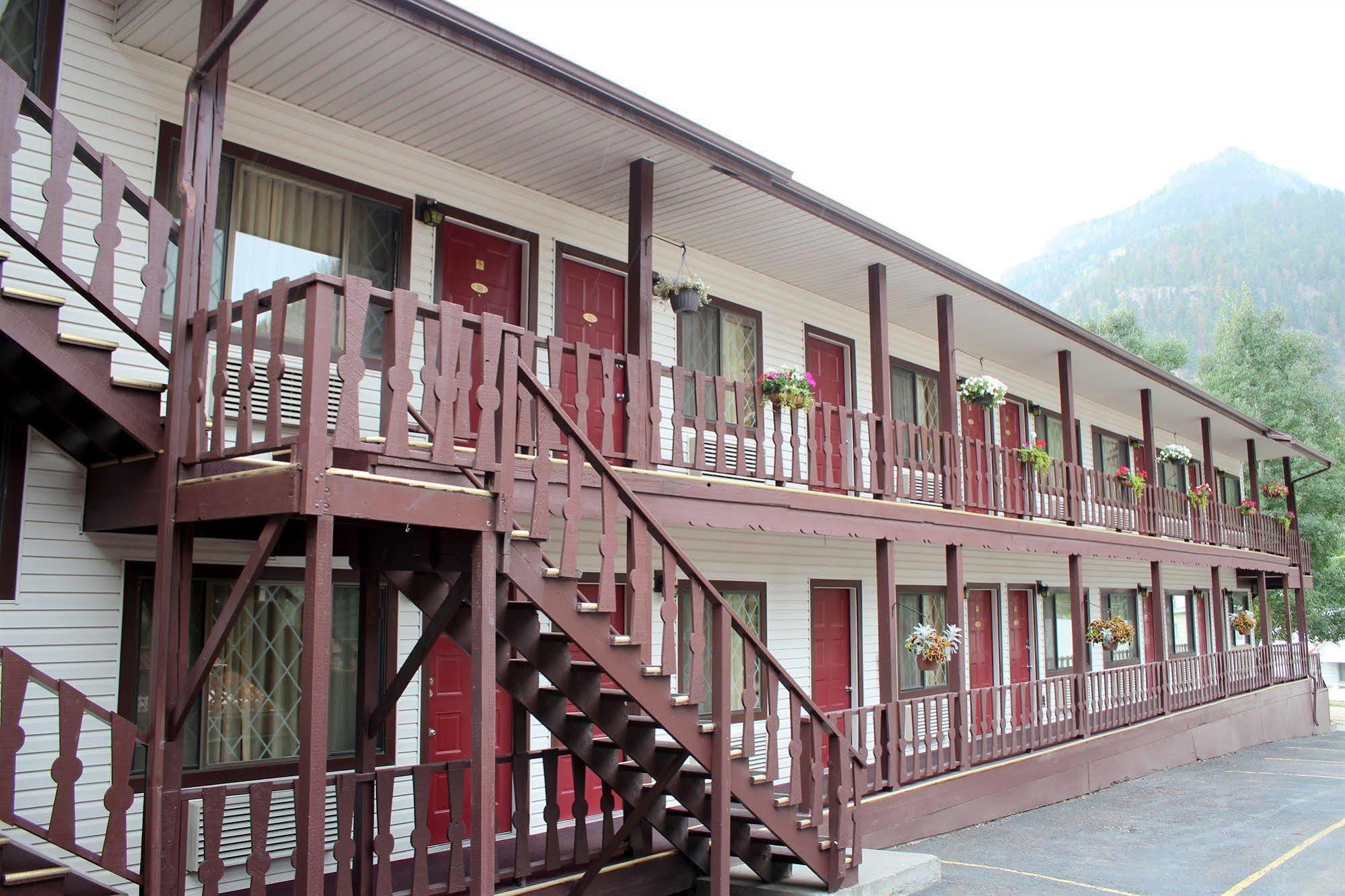 Matterhorn Inn Урей Екстер'єр фото