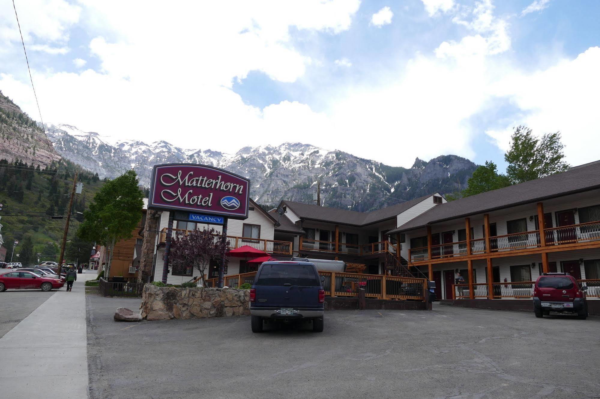 Matterhorn Inn Урей Екстер'єр фото
