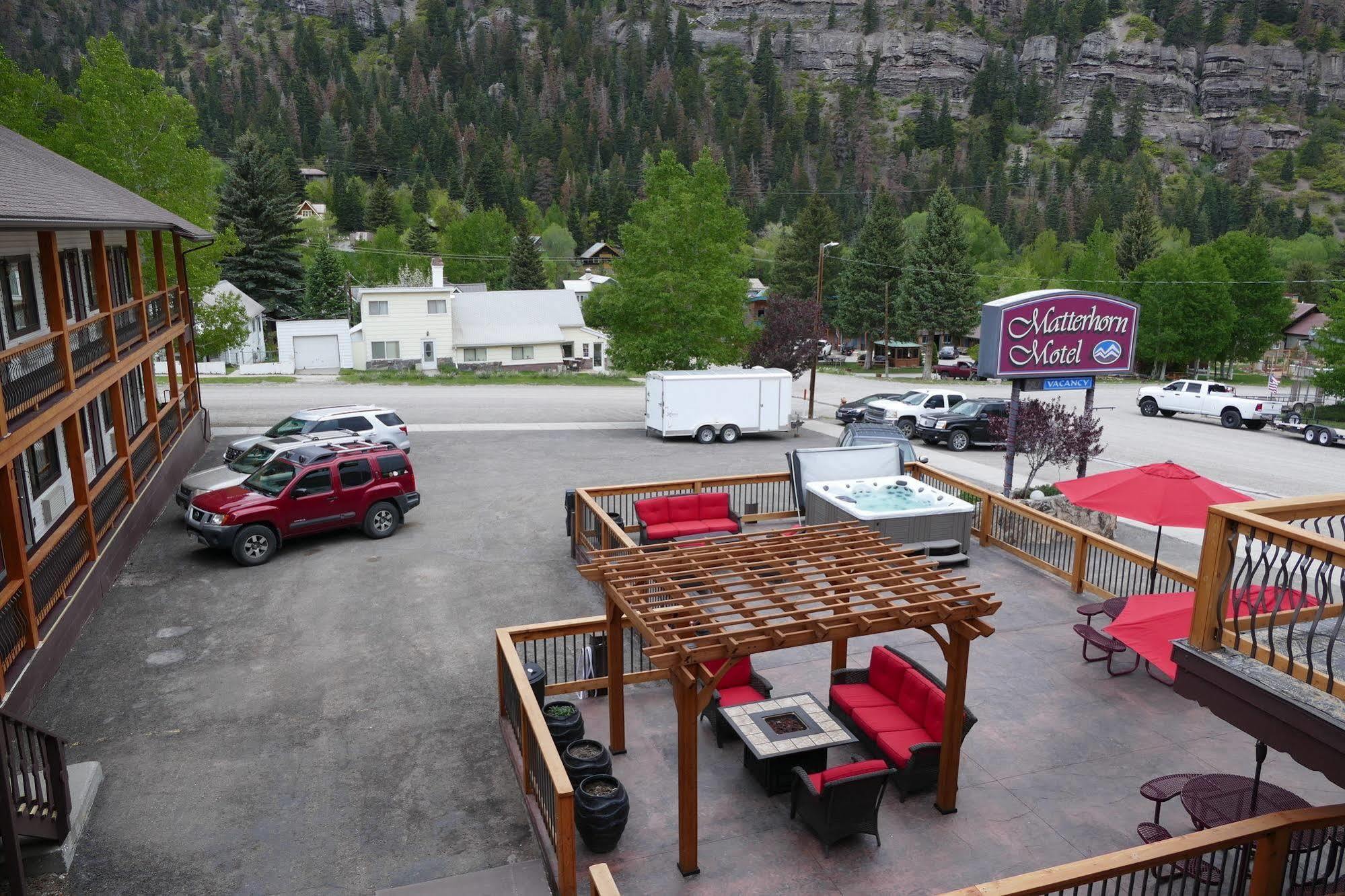Matterhorn Inn Урей Екстер'єр фото